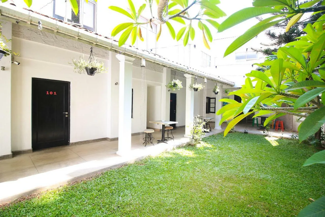 Clock Inn Dehiwala 0*, Дехивала-Маунт-Лавиния Шри-Ланка